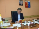 Глава Донского сельсовета В.Н. Аришин читает стихи А. Бахтинова