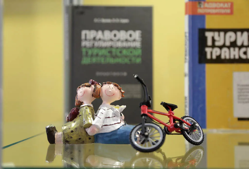 «Узнайте свои потребительские права»: тематическая книжная выставка в Лермонтовке