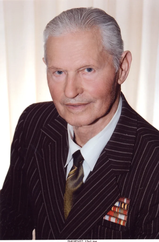 Родился Владимир Иванович Скорик